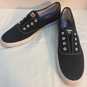 Keds Women's Black and White Lace-Up Sneakers